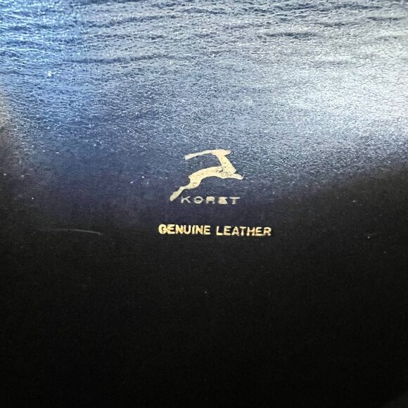 Vintage Koret Pebbled Leather Navy Gold Hardware Envelope Clutch - Picture 8 of 9